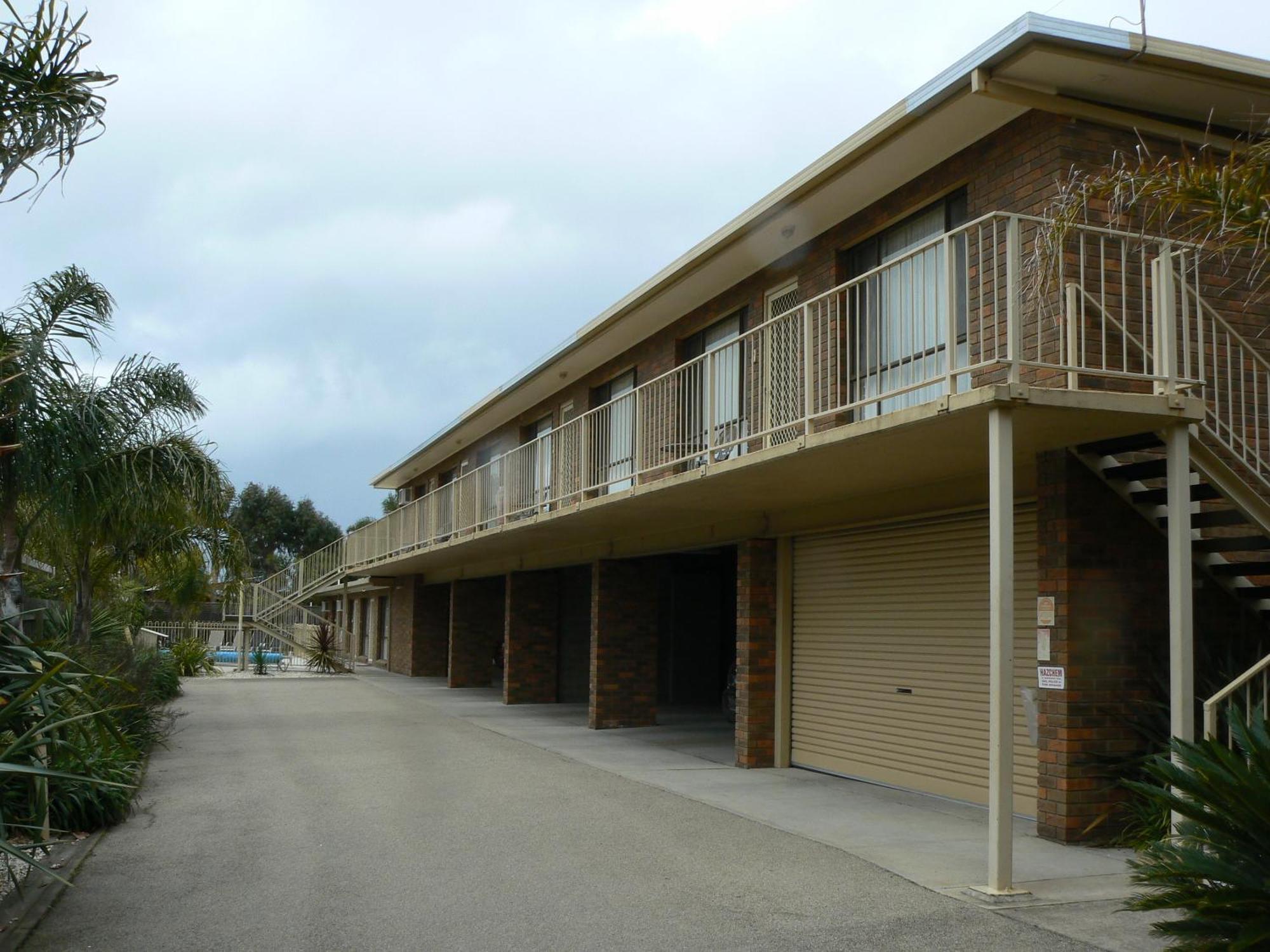 Allambi Holiday Apartments Lakes Entrance Ngoại thất bức ảnh