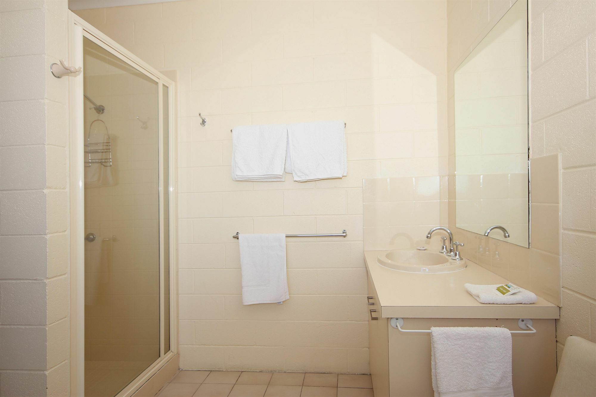 Allambi Holiday Apartments Lakes Entrance Ngoại thất bức ảnh